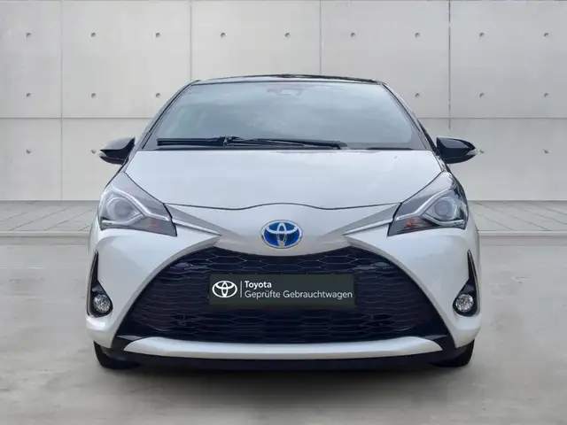 Toyota Yaris view 6
