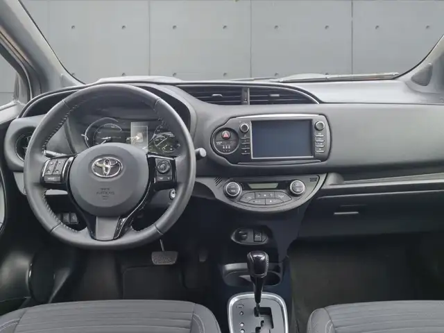 Toyota Yaris view 12