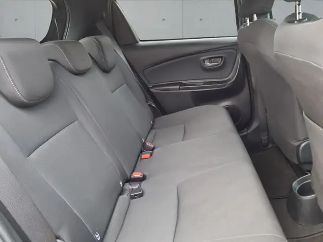 Toyota Yaris view 11