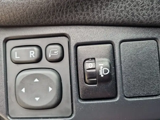 Toyota Yaris view 27