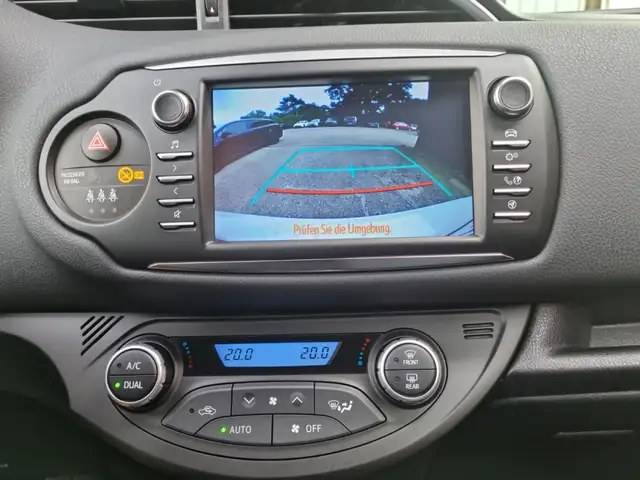 Toyota Yaris view 28