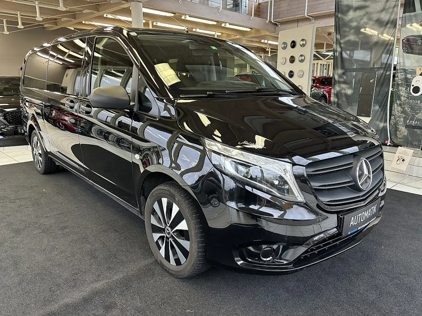 Mercedes-Benz Vito Tourer Select 116 CDI extralang 4x4 Aut. Black - 2