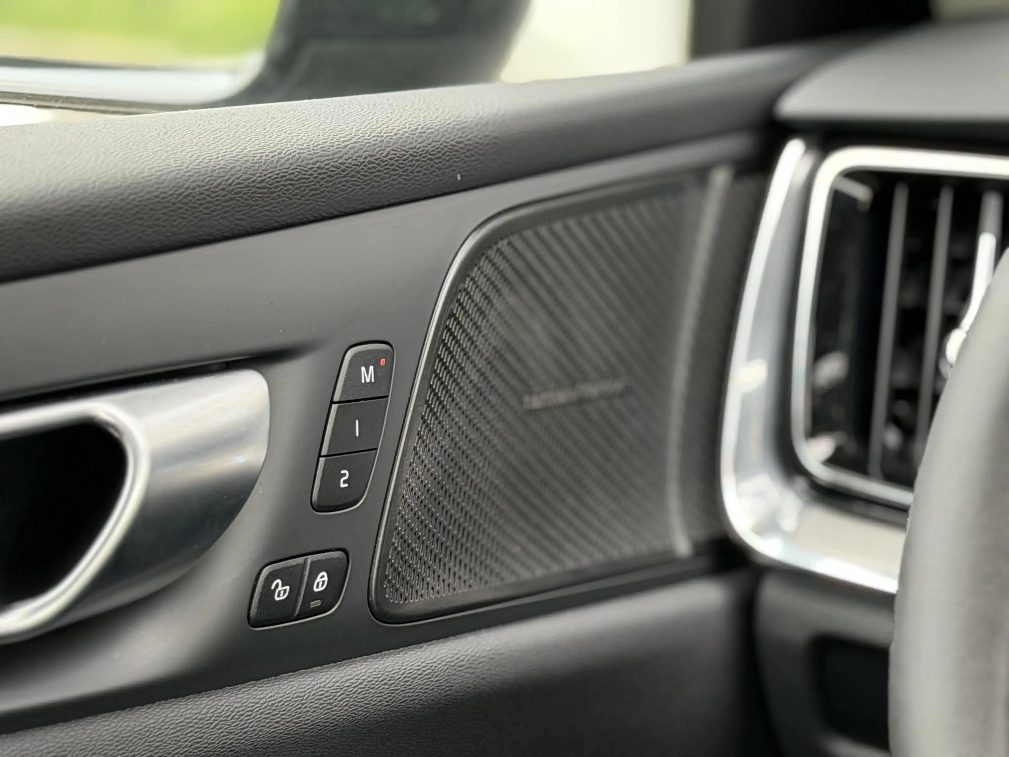 Volvo S60 2.0 Recharge T8 AWD 455PK Plus Bright |Schuif/kant — photo 13