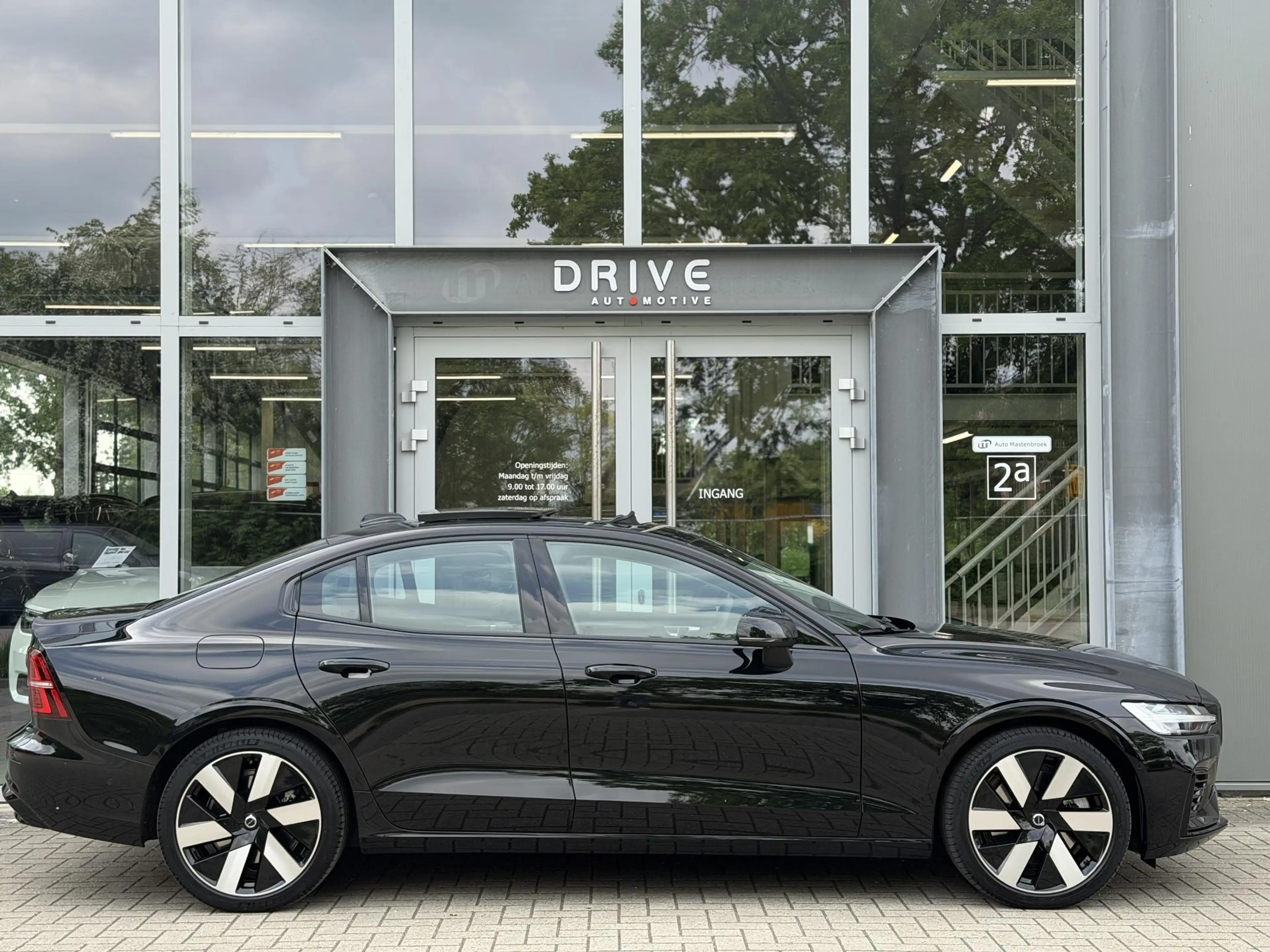 Volvo S60 2.0 Recharge T8 AWD 455PK Plus Bright |Schuif/kant — photo 28