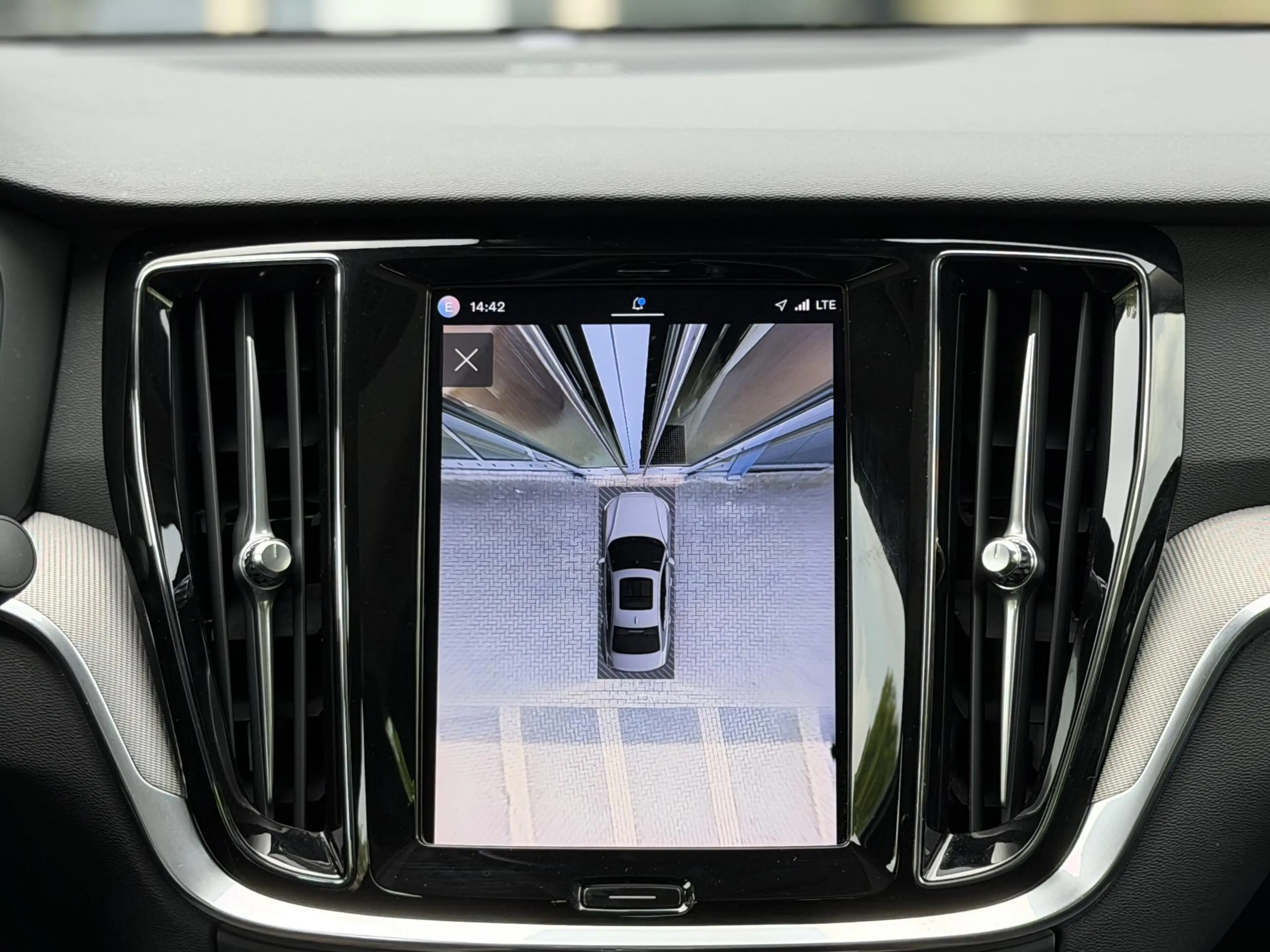 Volvo S60 2.0 Recharge T8 AWD 455PK Plus Bright |Schuif/kant — photo 22