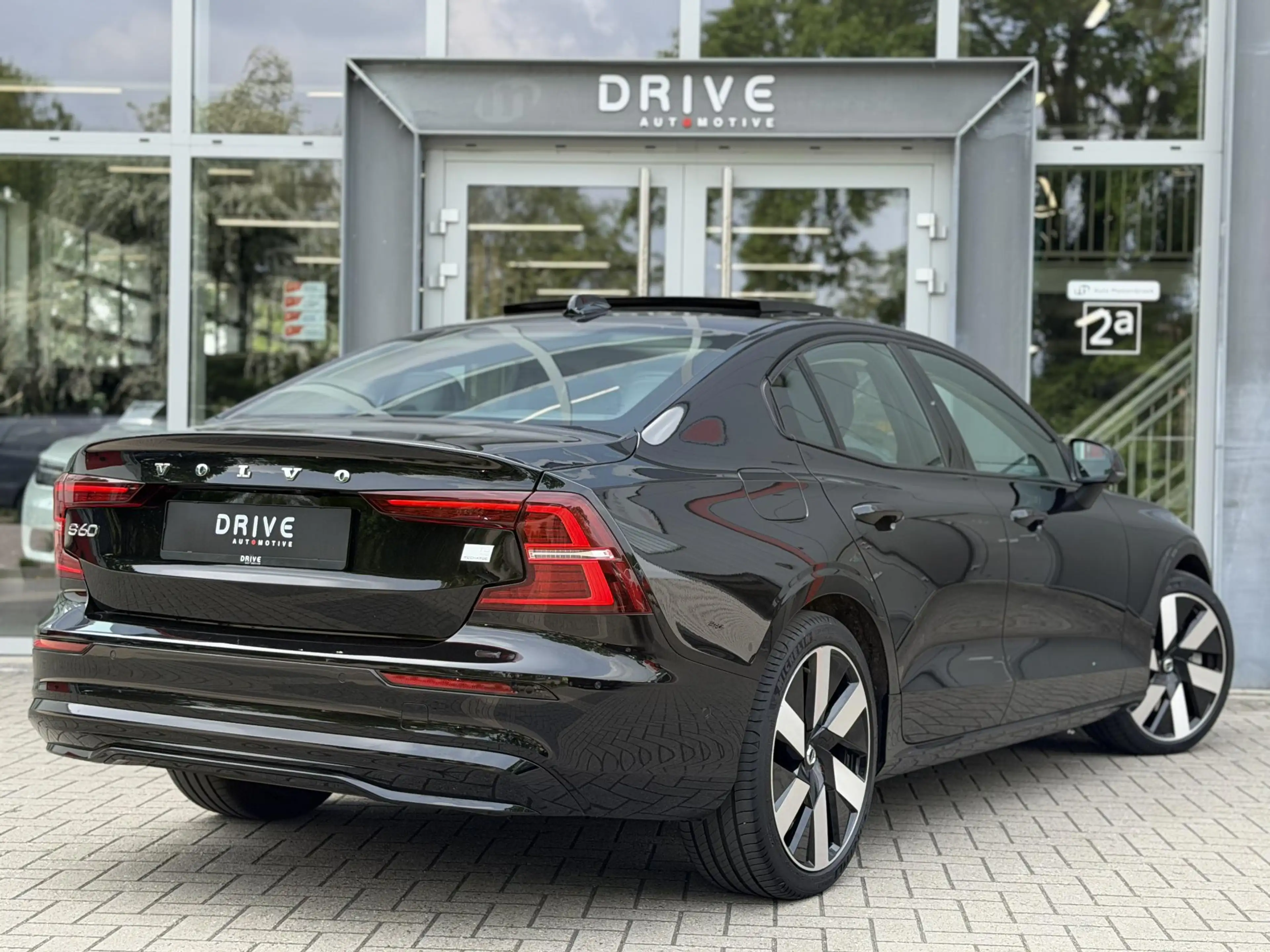 Volvo S60 2.0 Recharge T8 AWD 455PK Plus Bright |Schuif/kant — photo 5