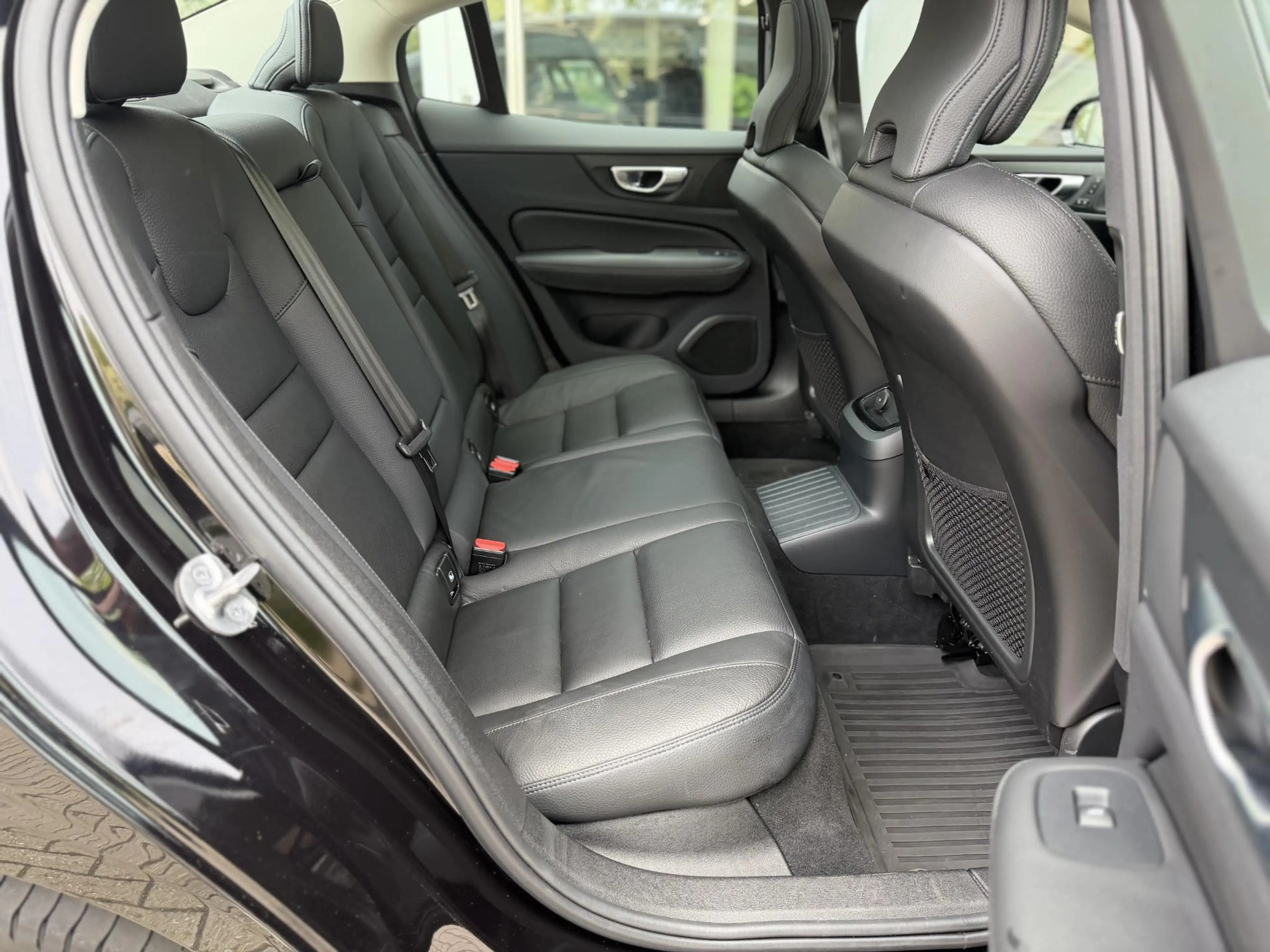 Volvo S60 2.0 Recharge T8 AWD 455PK Plus Bright |Schuif/kant — photo 6