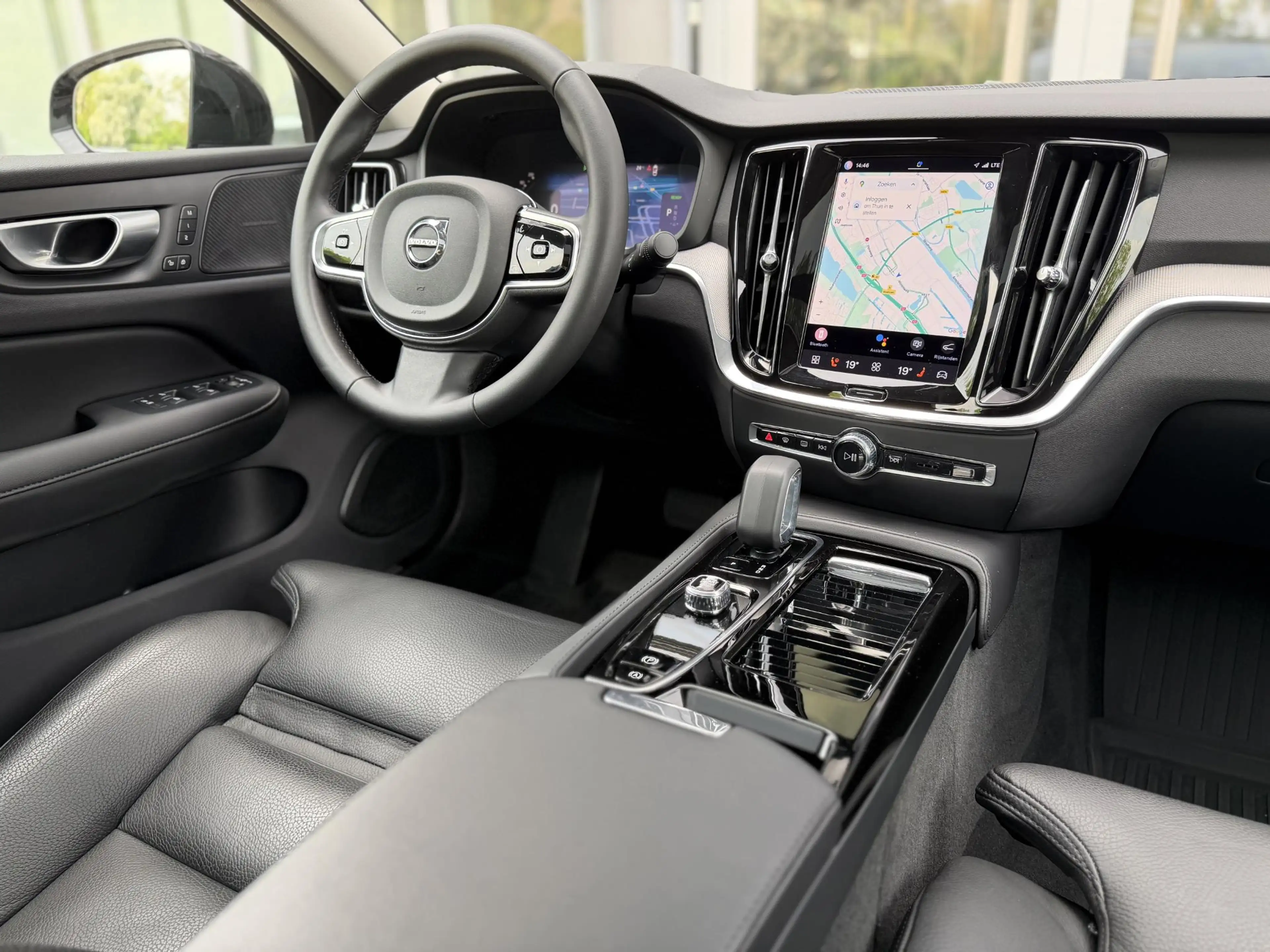 Volvo S60 2.0 Recharge T8 AWD 455PK Plus Bright |Schuif/kant — photo 25