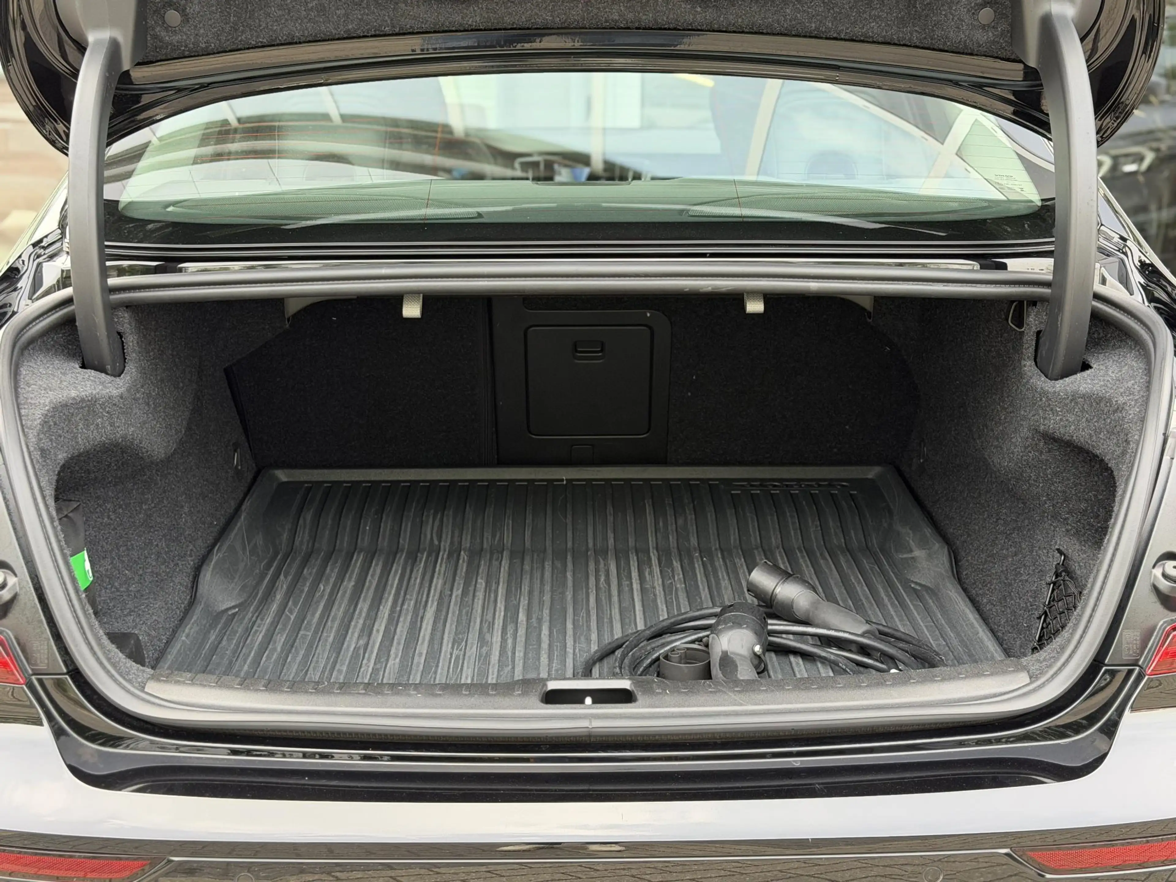 Volvo S60 2.0 Recharge T8 AWD 455PK Plus Bright |Schuif/kant — photo 31