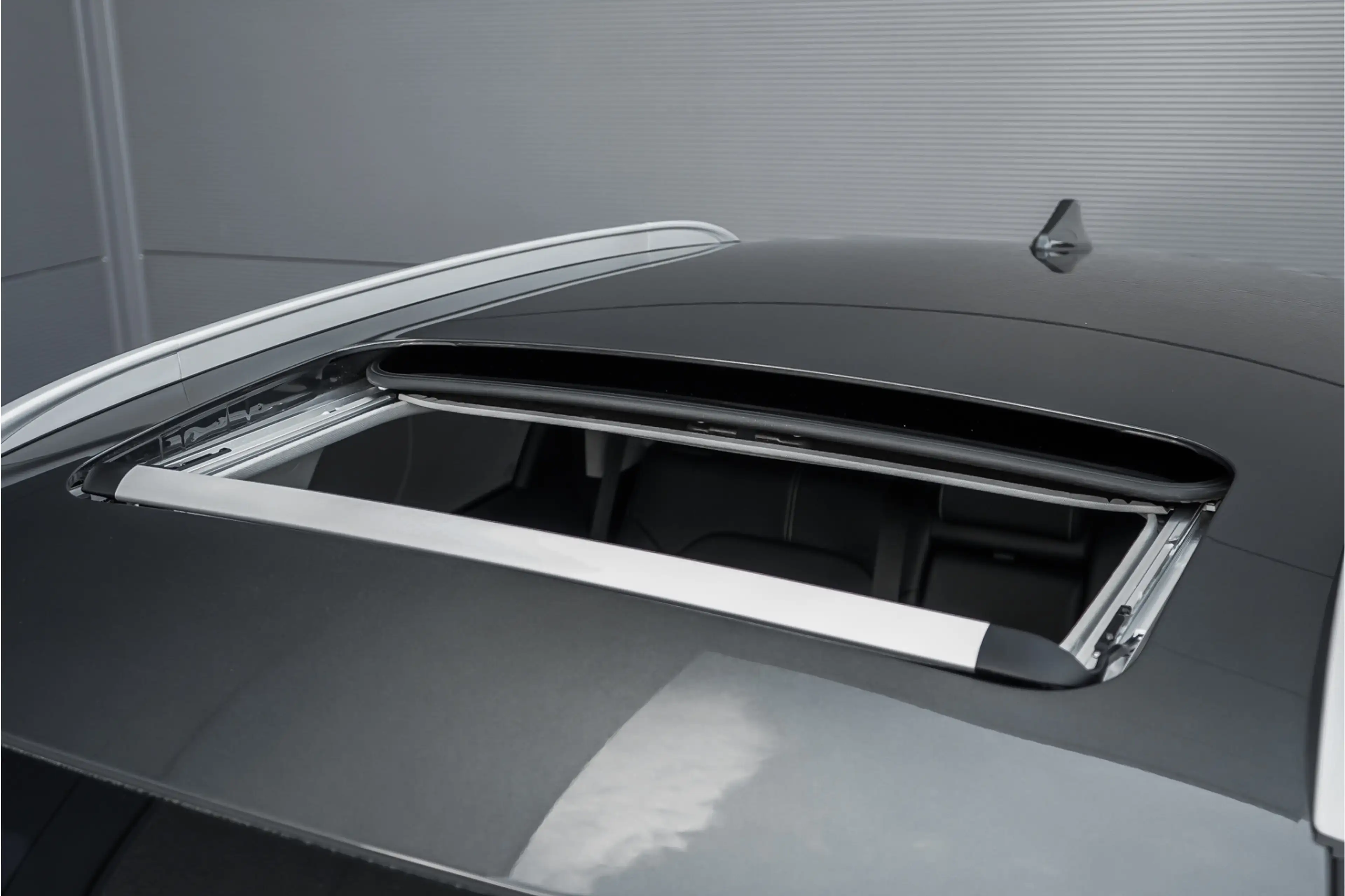Kia e-Niro DynamicPlusLine 64 kWh Pano Leder ACC Stoelventila — photo 20