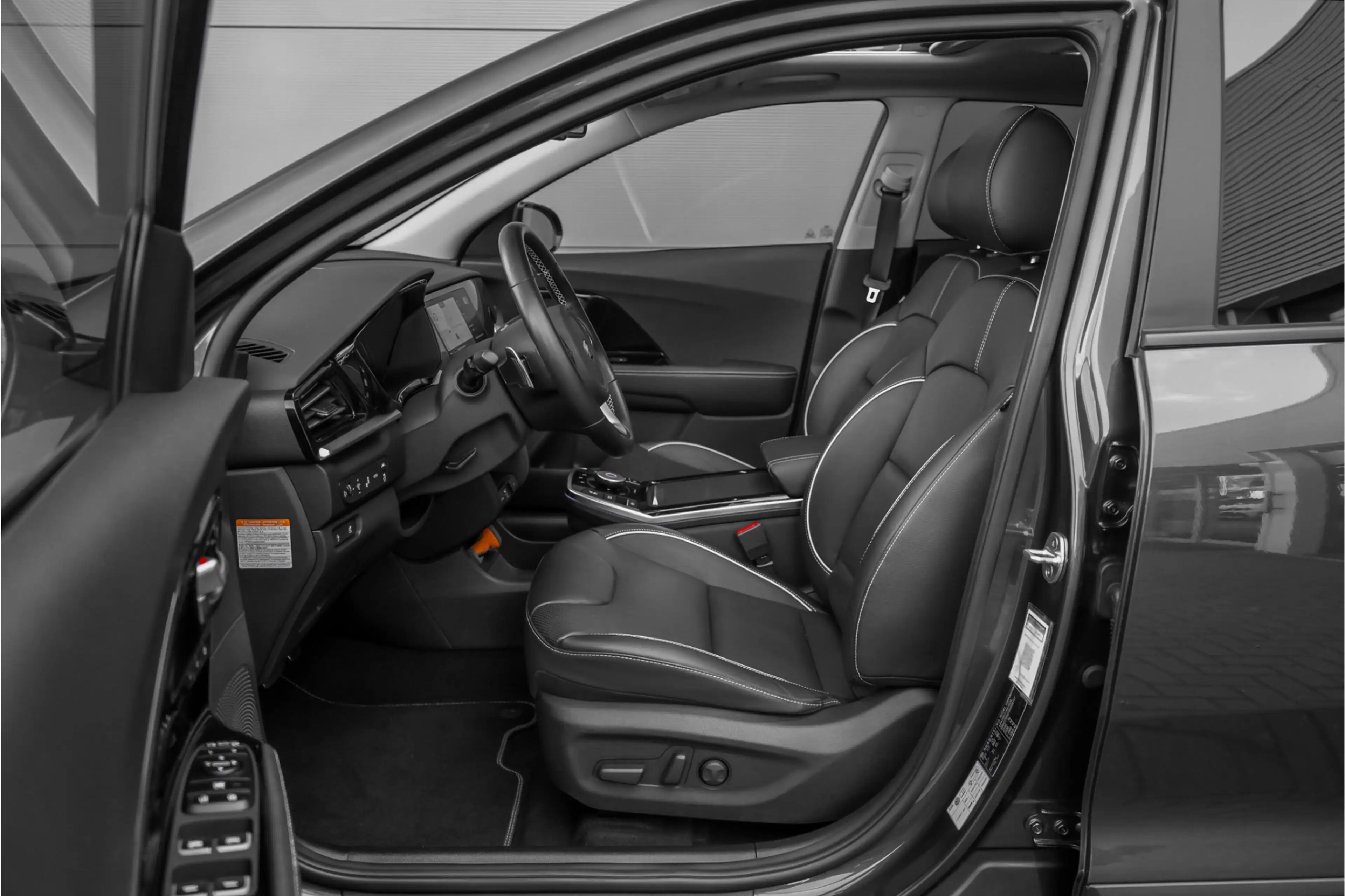 Kia e-Niro DynamicPlusLine 64 kWh Pano Leder ACC Stoelventila — photo 4