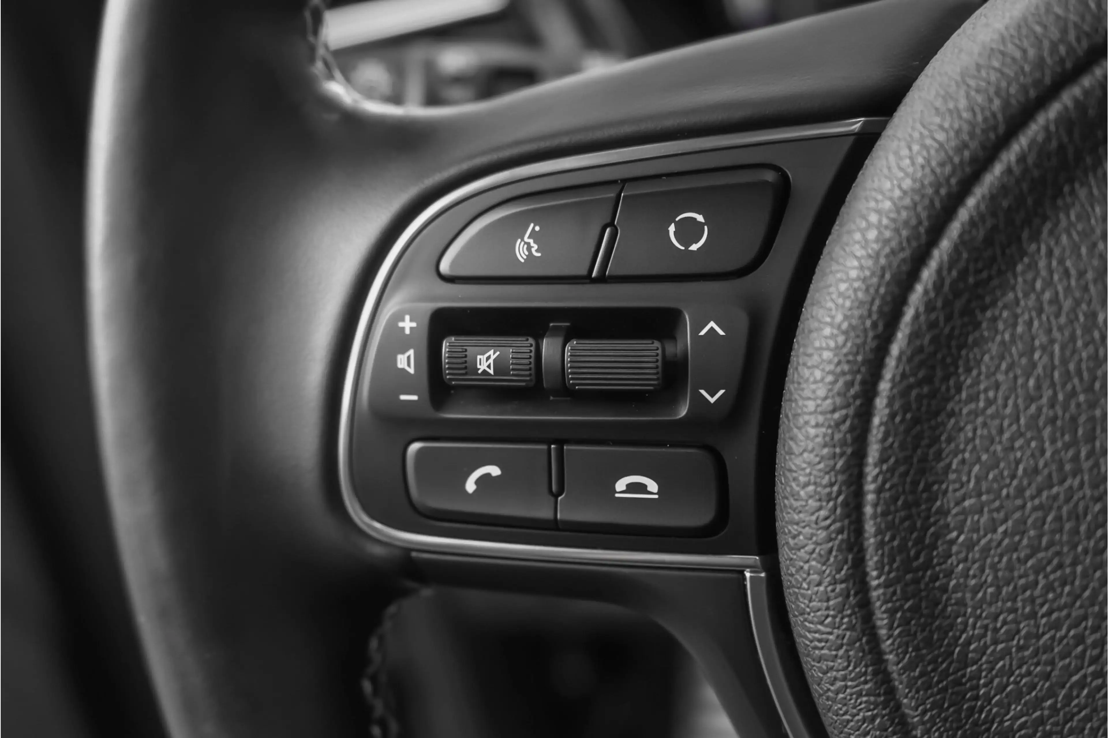 Kia e-Niro DynamicPlusLine 64 kWh Pano Leder ACC Stoelventila — photo 40