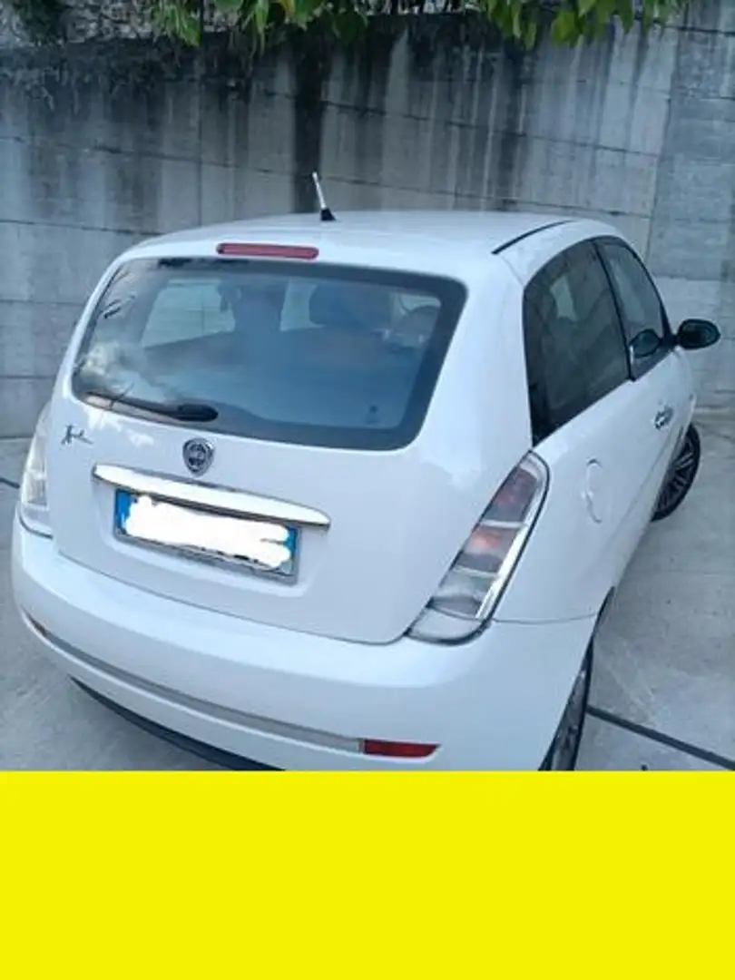 Lancia Ypsilon - 2