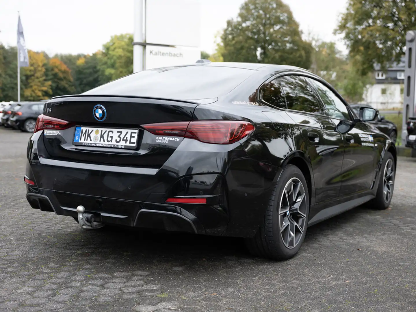 BMW i4 eDrive 35 Gran Coupe M-Sport Pro FACEL. Schwarz - 2