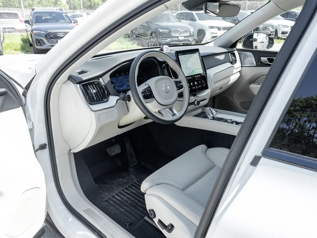 Volvo XC60 снимка Volvo XC60