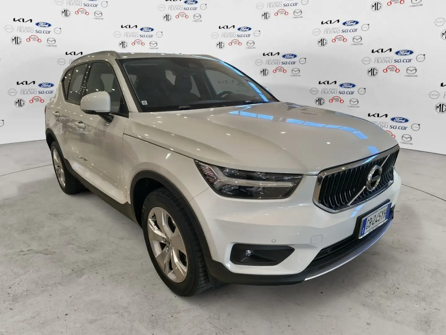 Volvo XC40 XC40 T2 Geartronic Momentum Pro Wit - 2