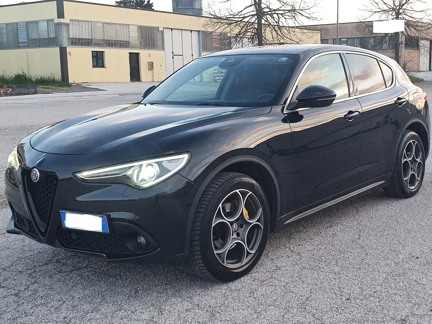 Alfa Romeo Stelvio Stelvio 2.2 t Business Q4 190cv auto my19 Nero - 2