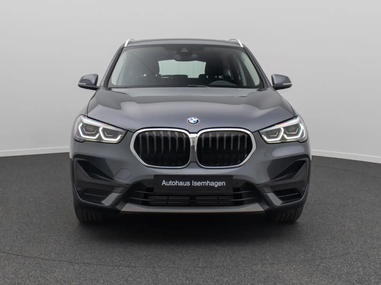 BMW X1 ParkAs LED Navi GeschwReg Panorama DAB Grey - 2