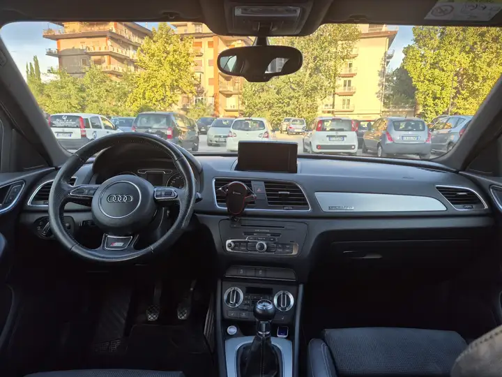 Audi Q3 2.0 tdi S line edition quattro 140cv