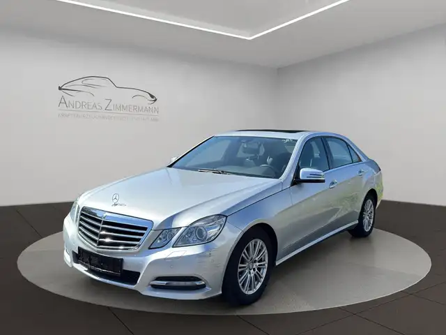 Mercedes-Benz E 200 CDI BE AVANTGARDE AHK/ILS/SD/NAVI