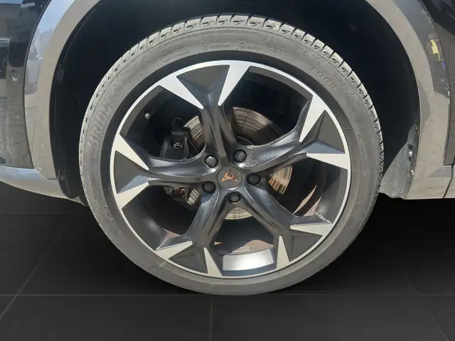 Cupra Formentor view 7