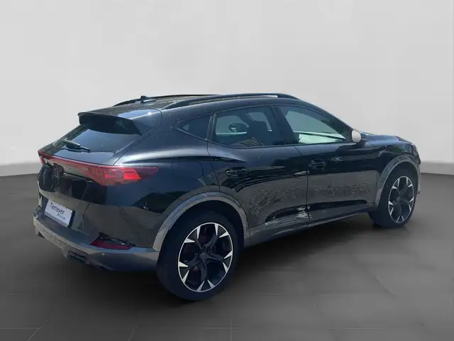 Cupra Formentor view 3