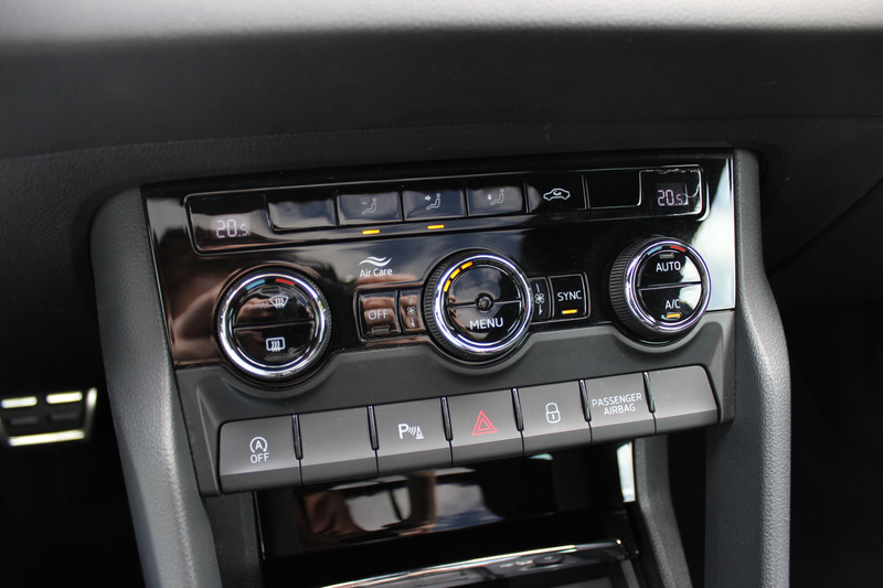 Skoda Karoq 2.0 TSI 4x4 Sportline Business / NL Auto! / Trekha — photo 28