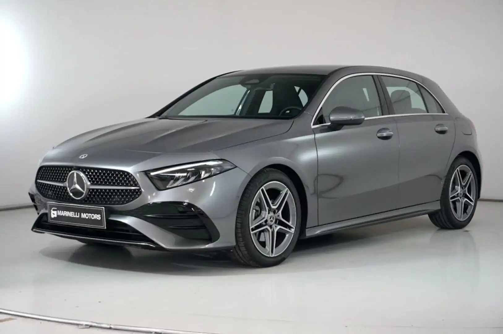 Mercedes-Benz A 180 d Automatic 4p. AMG Line Advanced Plus Grigio - 1