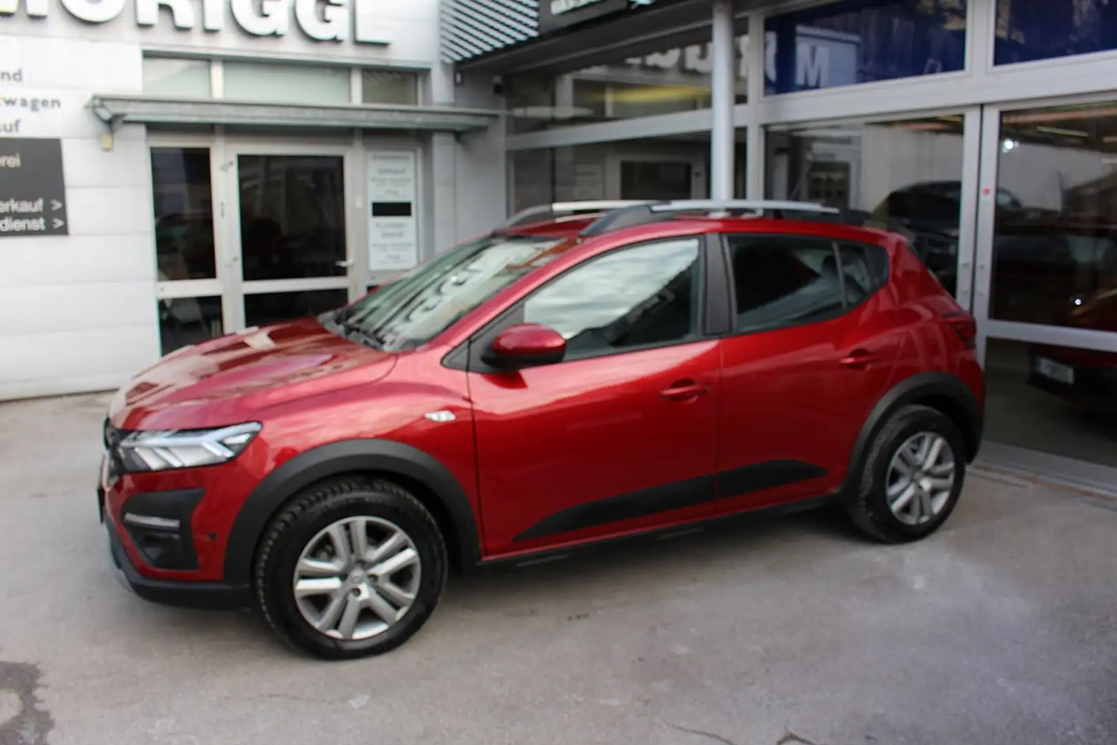Dacia Sandero Stepway Comfort TCe 90 Rot - 1