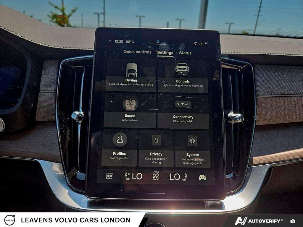 2026 Volvo XC90 PLUS BRIGHT THEME thumb 22