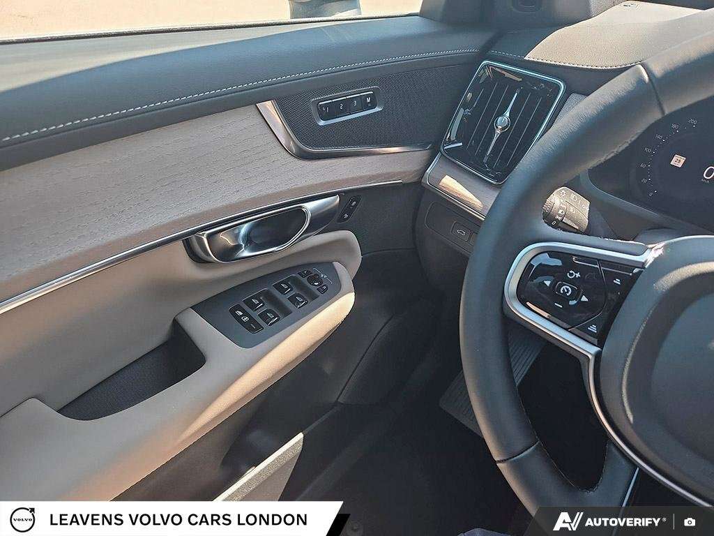 2026 Volvo XC90 PLUS BRIGHT THEME thumb 18