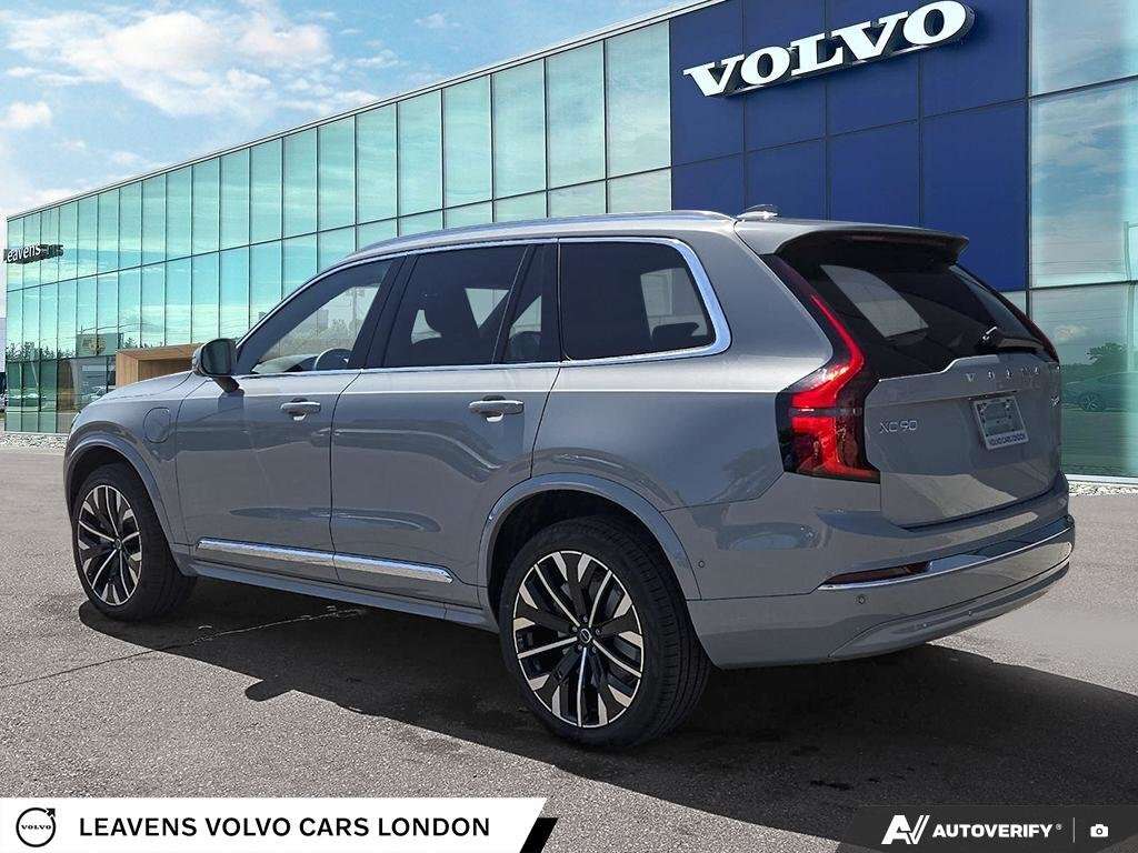 2026 Volvo XC90 PLUS BRIGHT THEME alt 4
