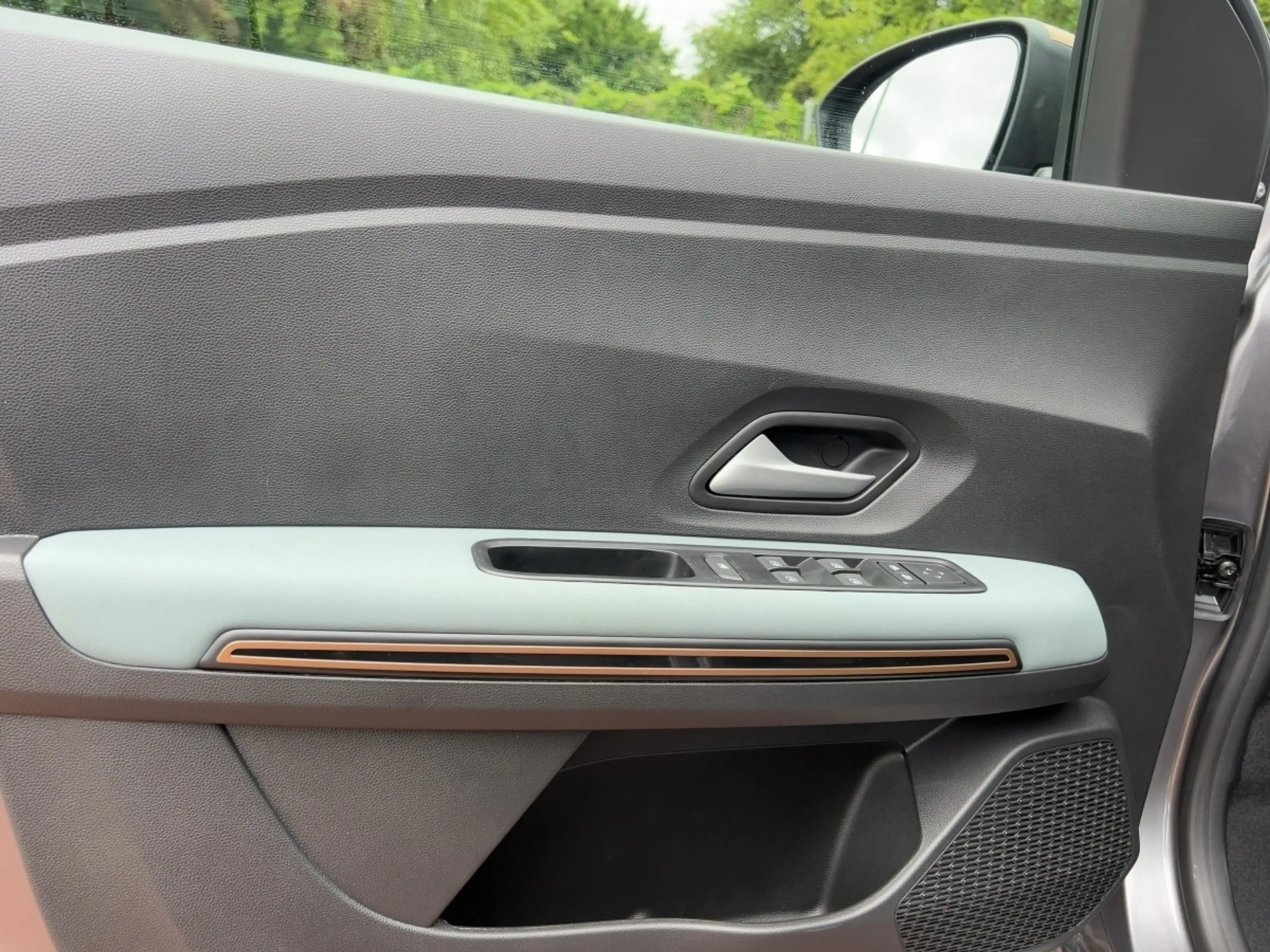 Dacia Jogger Extr TCe 110 7-Sitzer Apple CarPlay PDC — photo 14