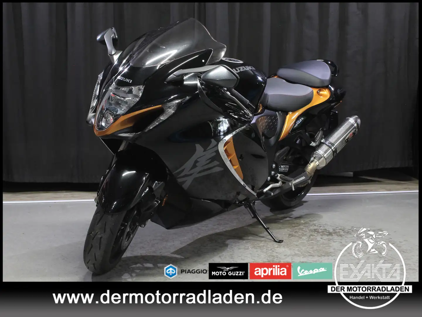 Suzuki Hayabusa GSX-1300 R HAYABUSA // YOSHIMURA // Negro - 1