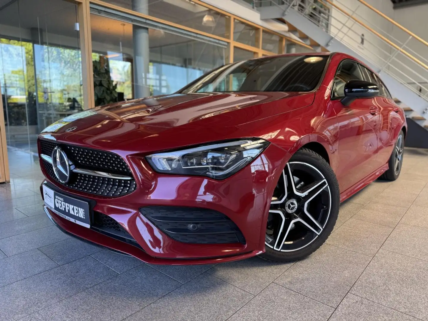 Mercedes-Benz CLA 200 d SB 8G-DCT AMG Line, Night, Standhzg.! Rot - 1
