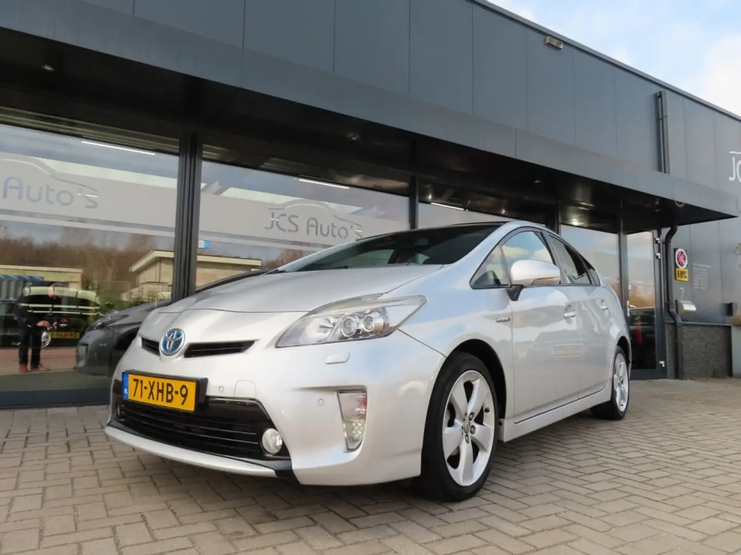 Toyota Prius 1.8 Dynamic Ecc Navi Camera Trekhaak Pano 2012 Gris - 1