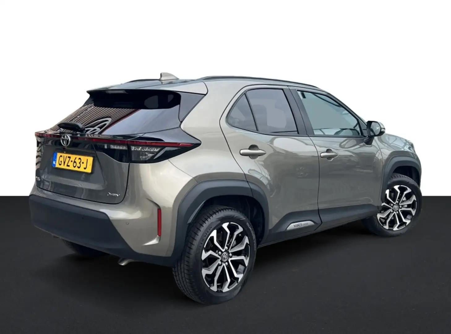 Toyota Yaris Cross 1.5 Hybrid 115 First Grün - 2