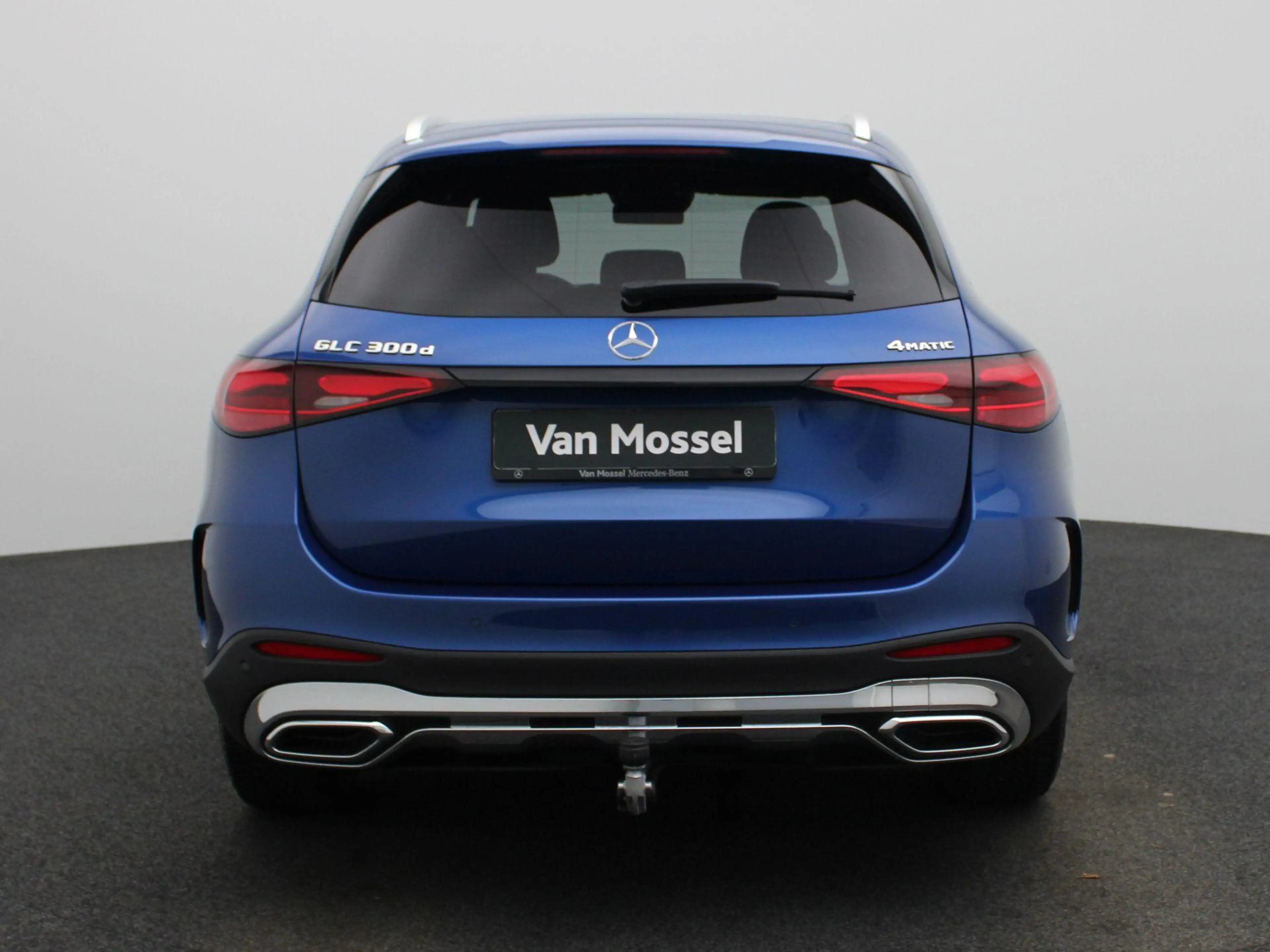 Mercedes-Benz GLC 300 300D + LICHTE VRACHT MOGELIJK + AMG LINE + TREKHAA — photo 5