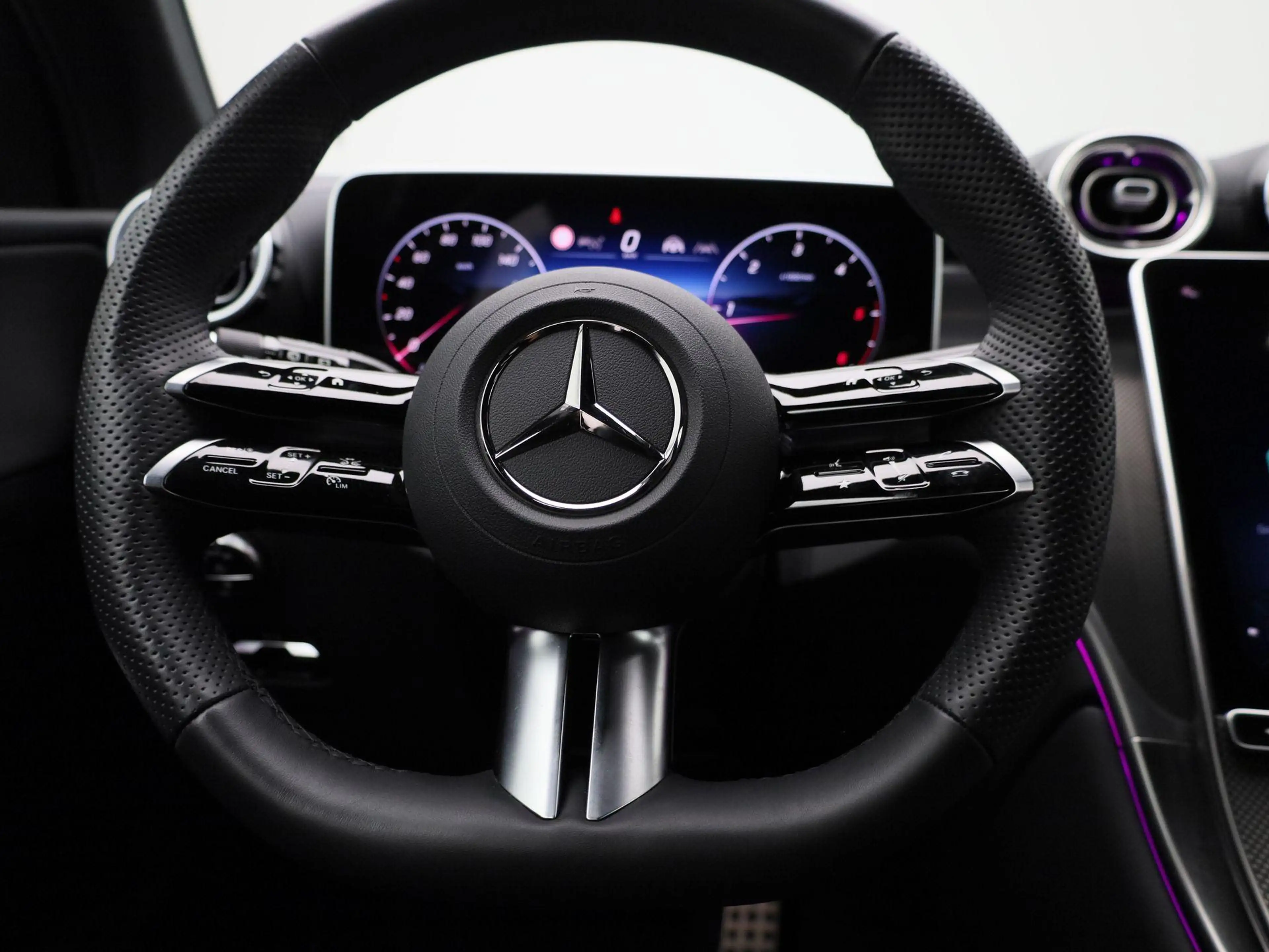 Mercedes-Benz GLC 300 300D + LICHTE VRACHT MOGELIJK + AMG LINE + TREKHAA — photo 7