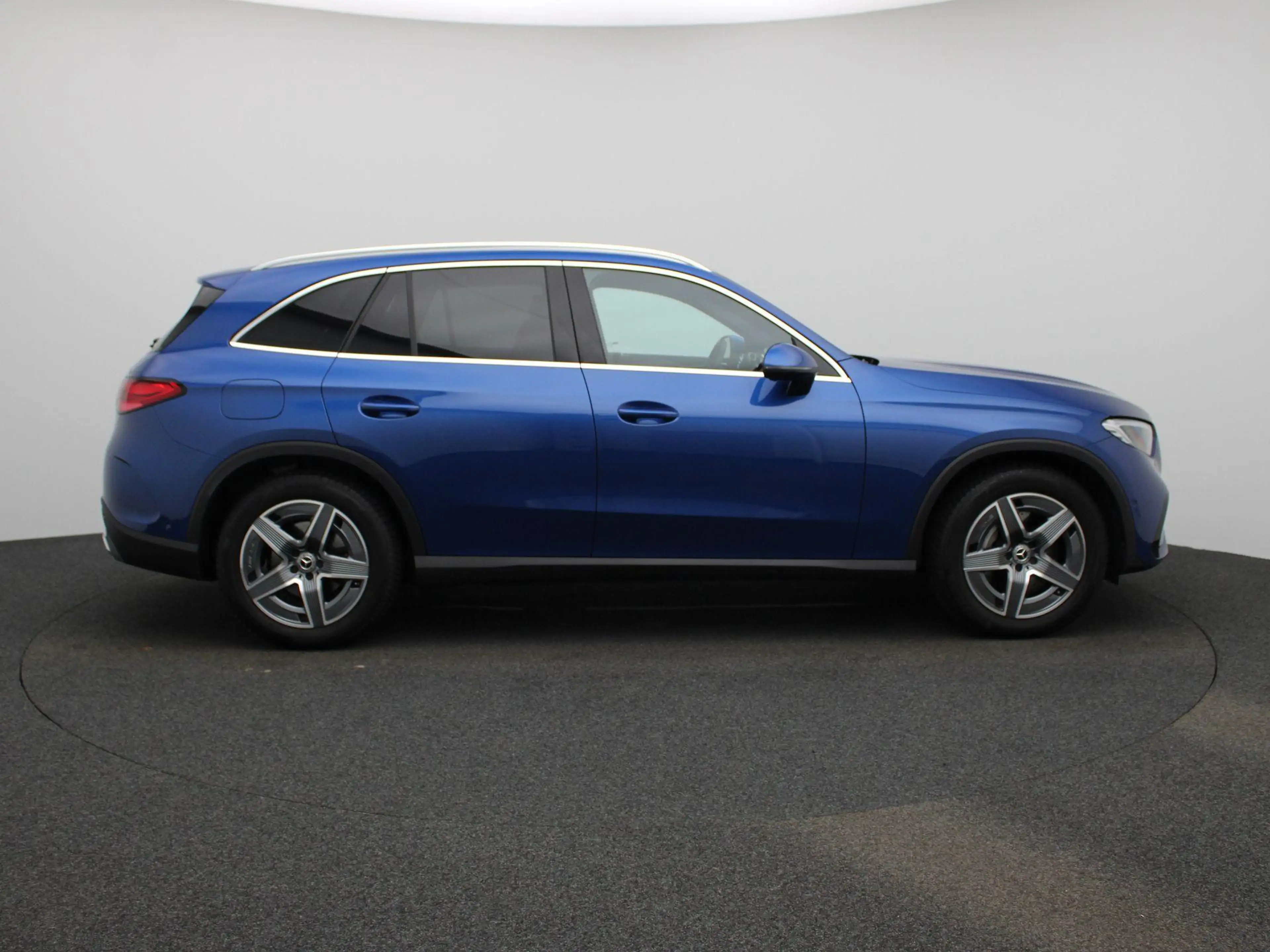Mercedes-Benz GLC 300 300D + LICHTE VRACHT MOGELIJK + AMG LINE + TREKHAA — photo 6