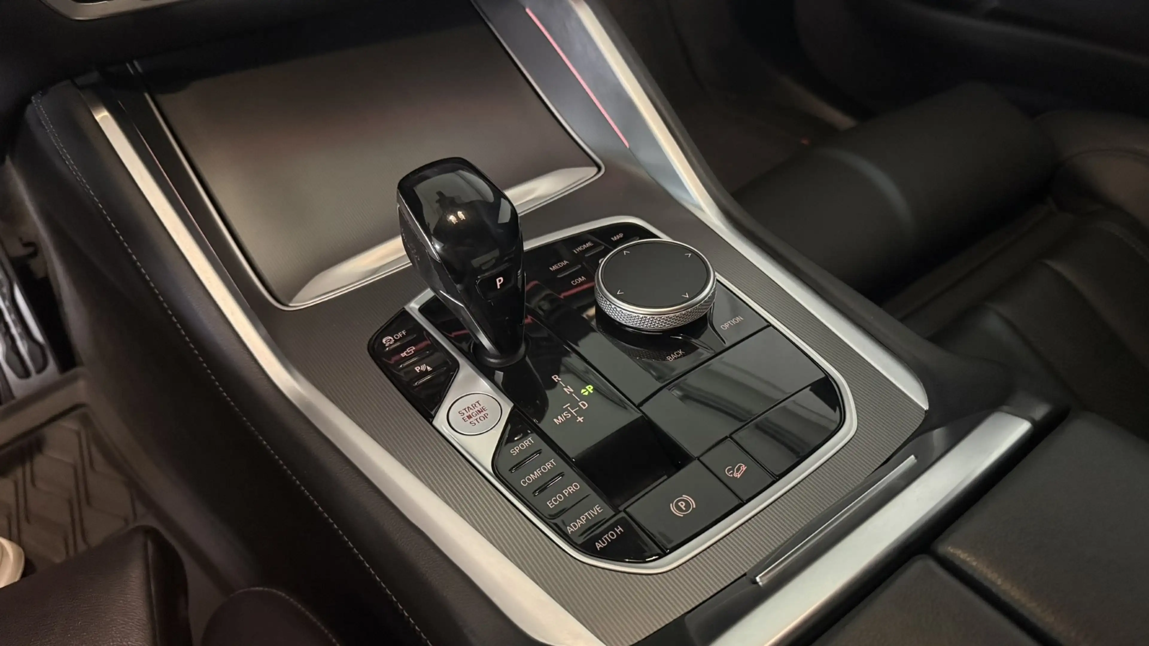 BMW X6 xDrive40d — photo 14