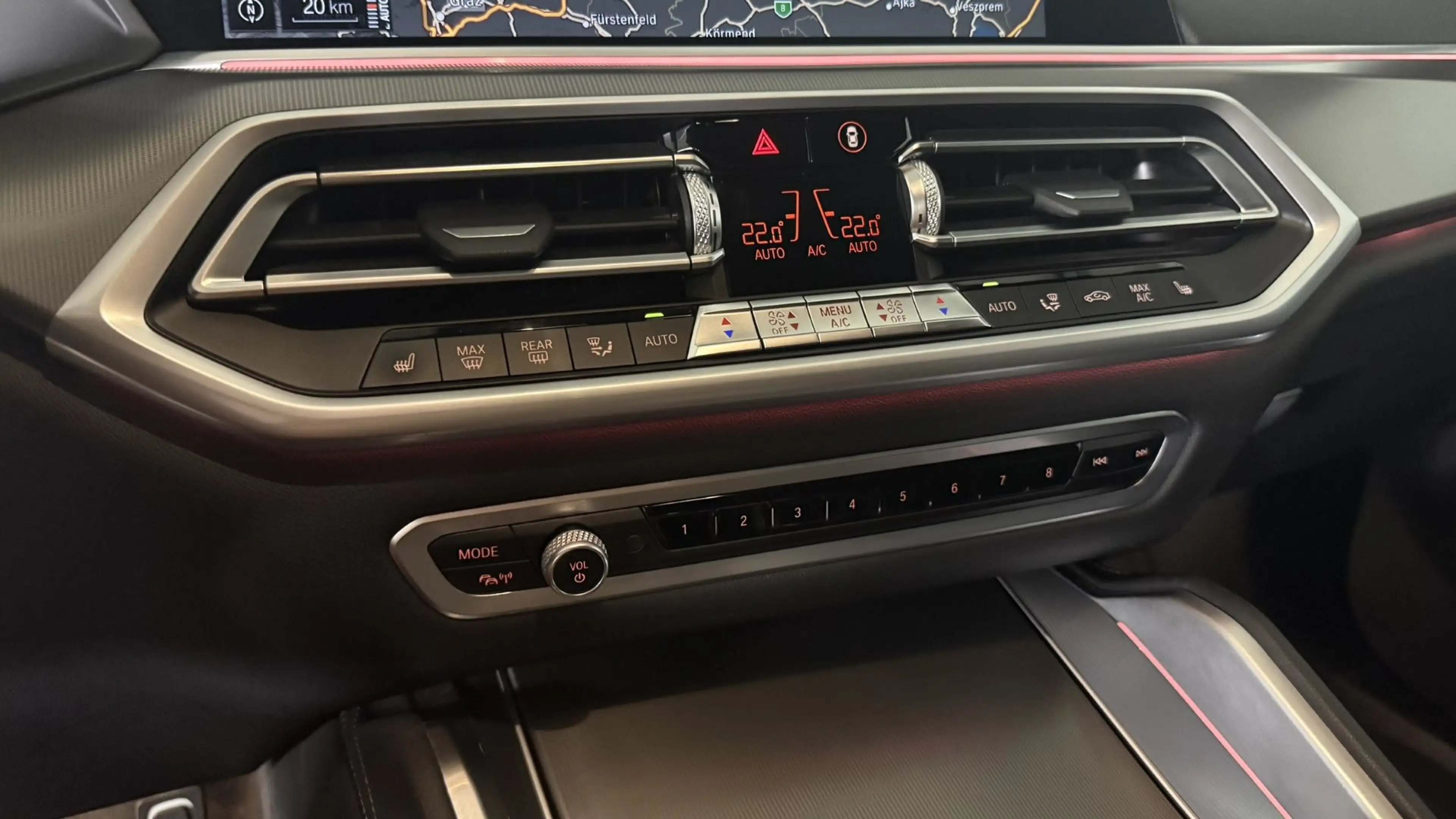 BMW X6 xDrive40d — photo 13