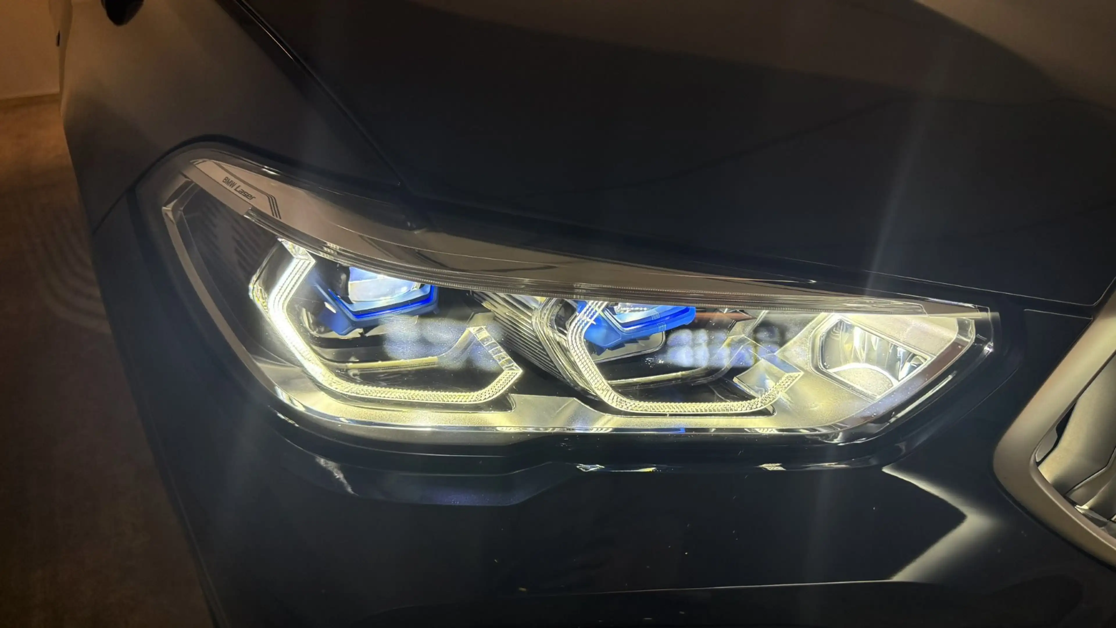 BMW X6 xDrive40d — photo 7