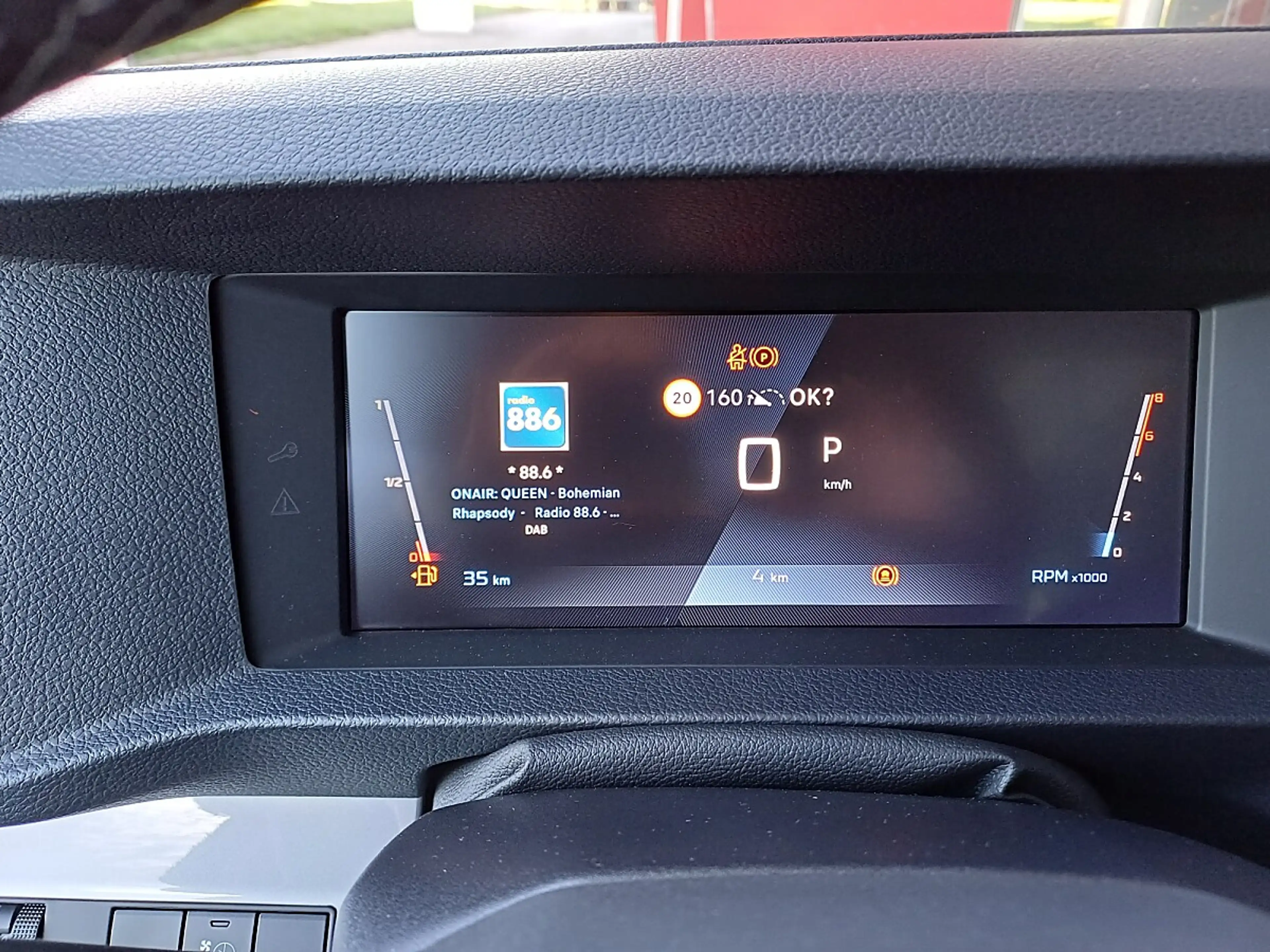 Peugeot Traveller Premium BlueHDi 180 Standard EAT8 — photo 9
