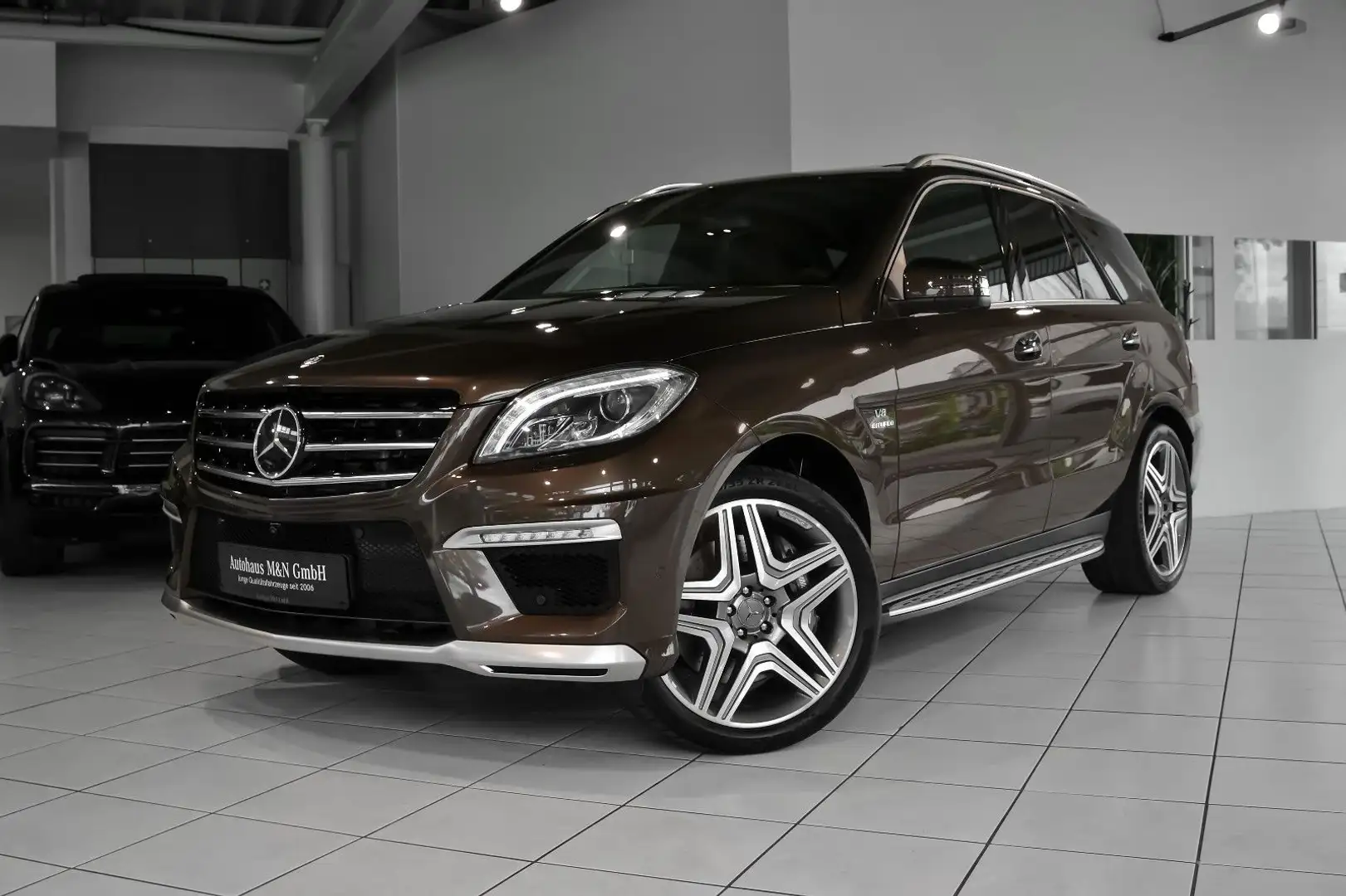 Mercedes-Benz ML 63 AMG *100% DEUTSCH* 2 Hand* MB Historie* Brązowy - 1
