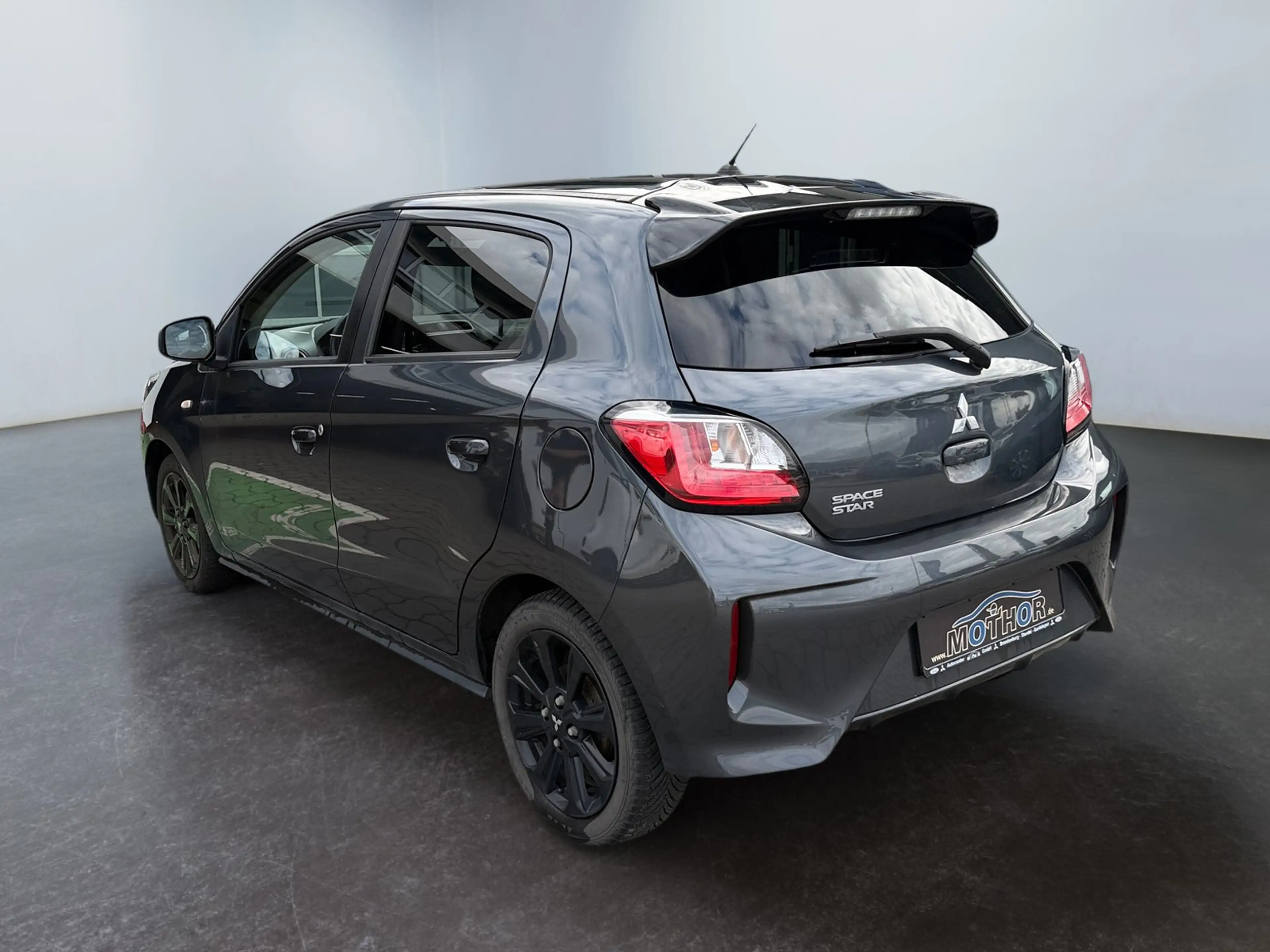 Mitsubishi Space Star Select+ Black 1.2 MIVEC CVT Tempomat — photo 4