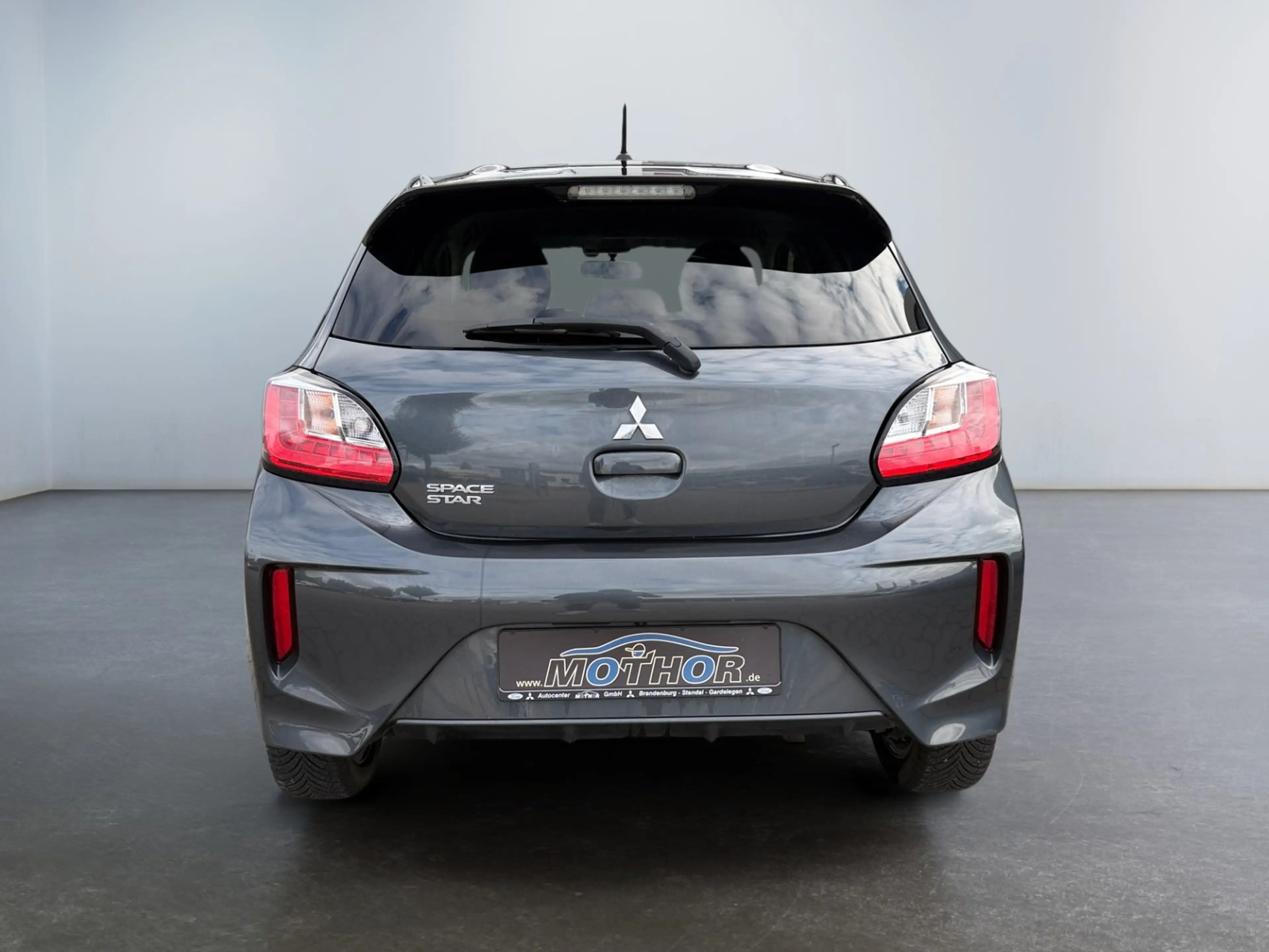 Mitsubishi Space Star Select+ Black 1.2 MIVEC CVT Tempomat — photo 5