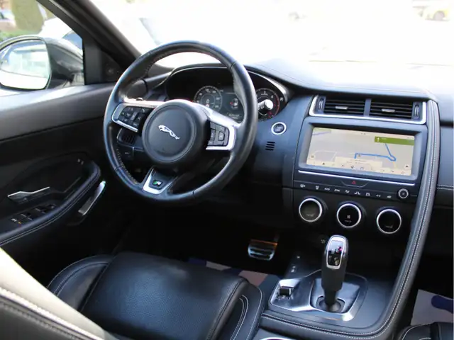 Jaguar E-Pace view 14
