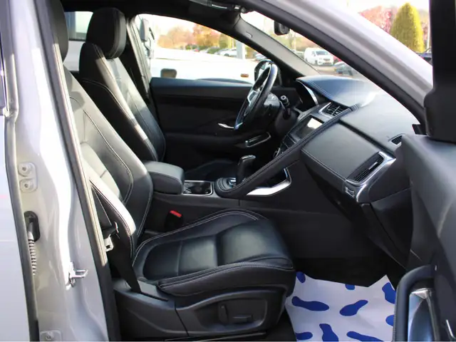 Jaguar E-Pace view 15