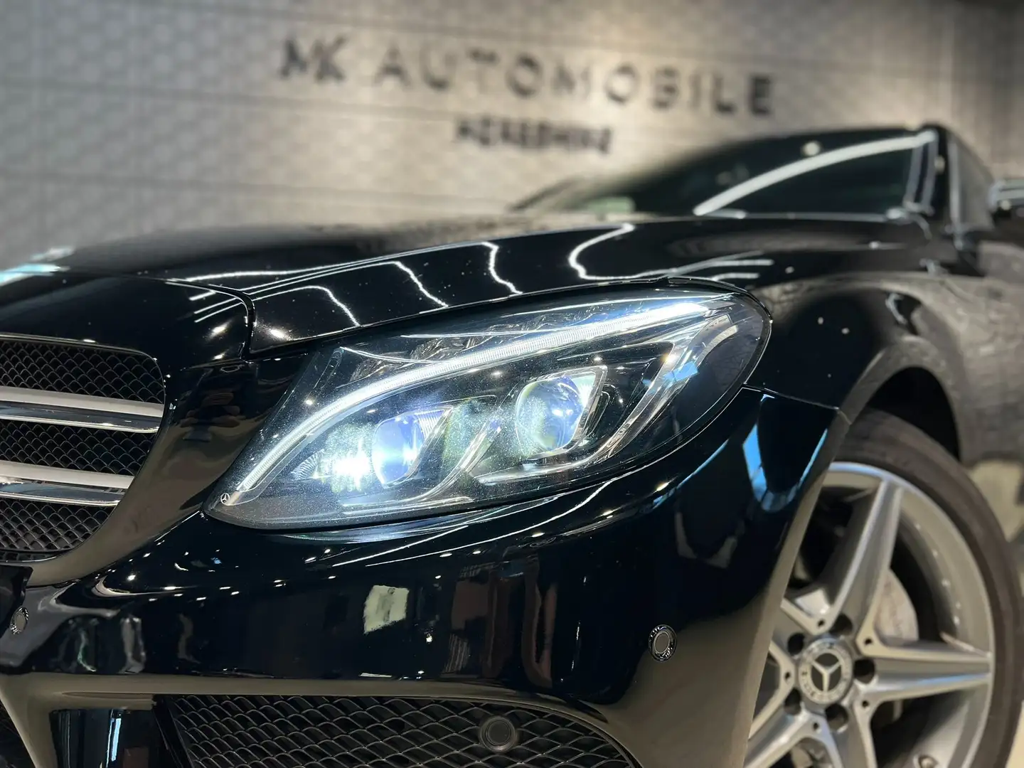 Mercedes-Benz C 220 C 220 d 4Matic AMG Line**BURMESTER*AMBIENTE*ISOFIX Schwarz - 2